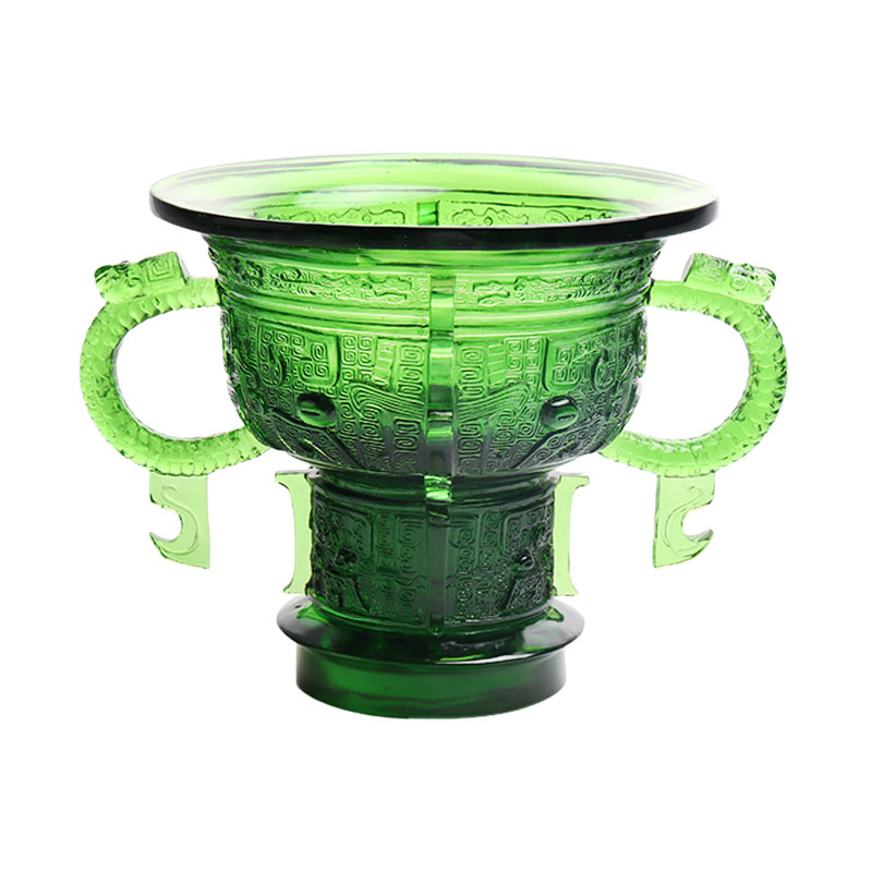 竜の耳のハンドルとトゲ模様の中国製三脚