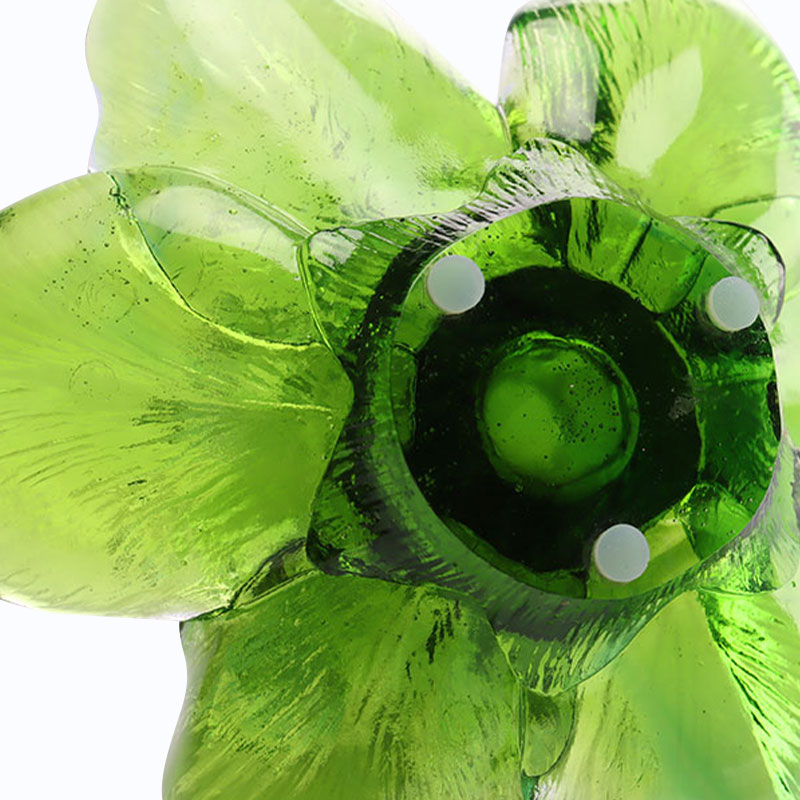 ガラスの花びら型キャンドルホルダー