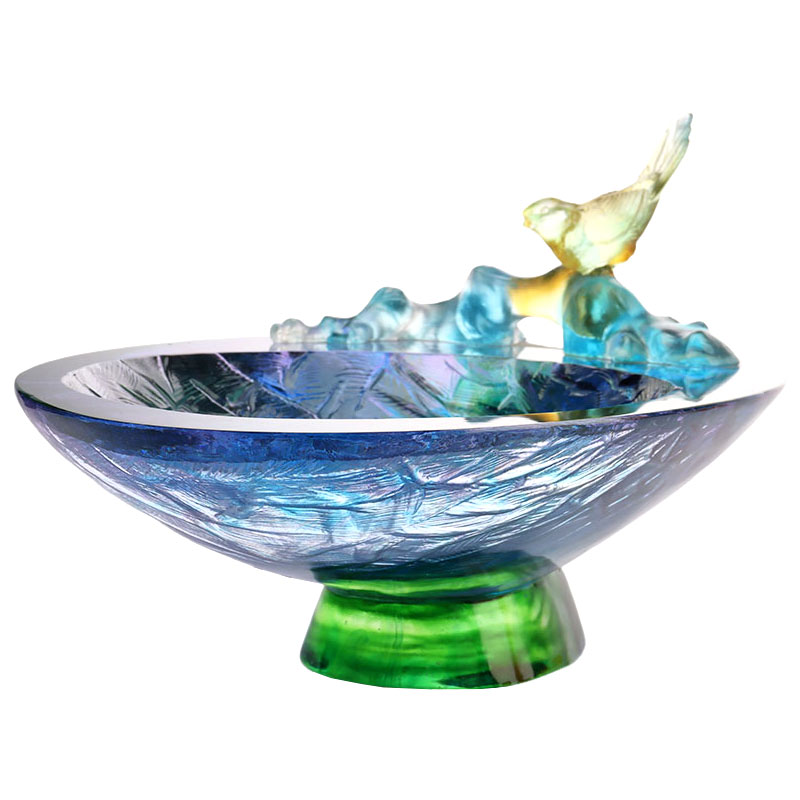 鳥の装飾が施されたクリスタルガラスのフルーツボウル