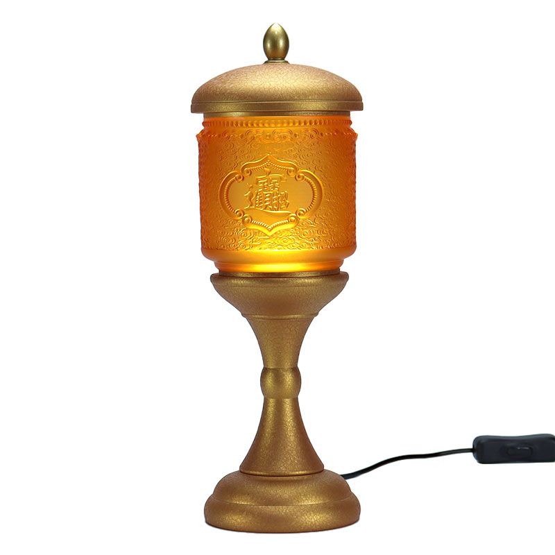 仏教寺院への富と宝をもたらすガラスの供物