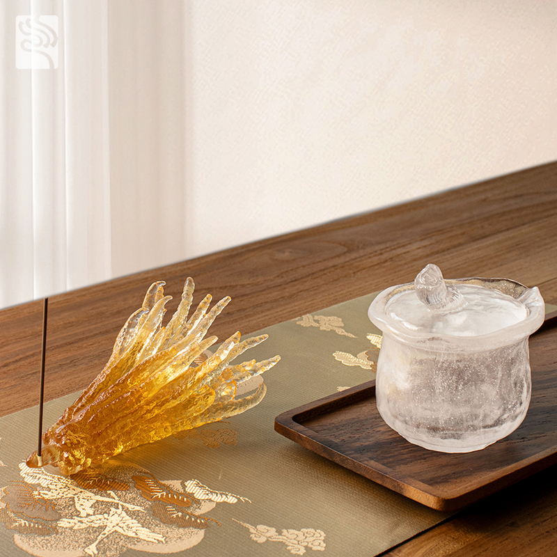 手形の金色ガラスのお香立て