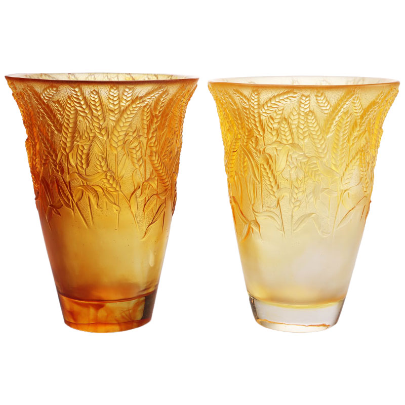 小麦の穂を型押しした琥珀色のガラス花瓶