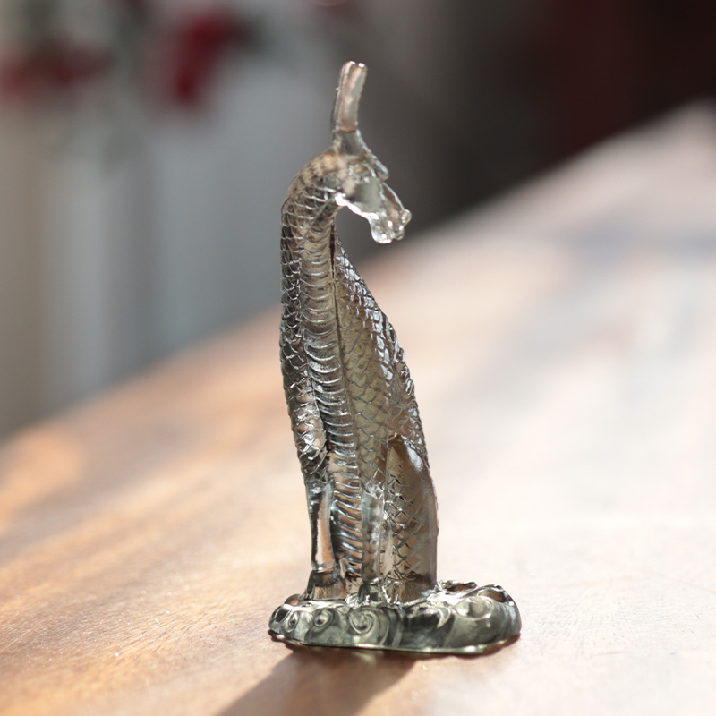 ガラスのキリン線香立て