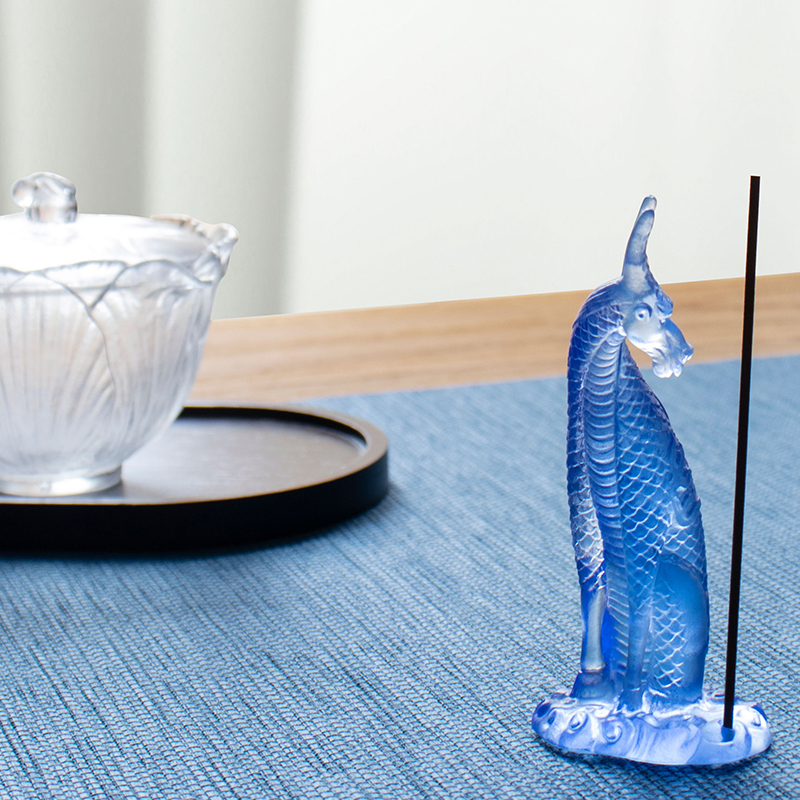 ガラスのキリン線香立て