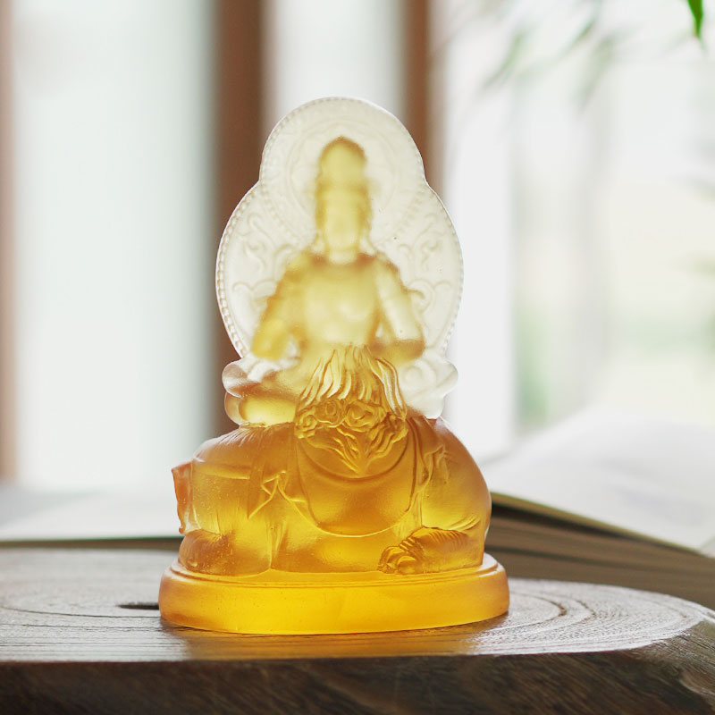 三マンタバドラ菩薩ガラス像