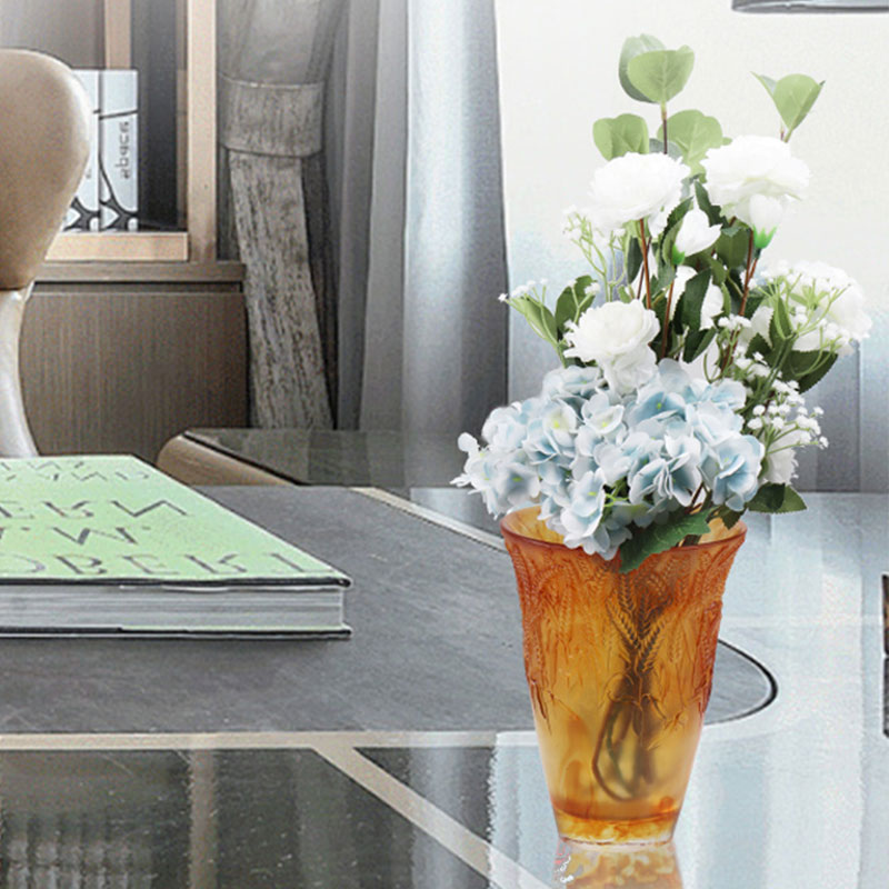 小麦の穂を型押しした琥珀色のガラス花瓶