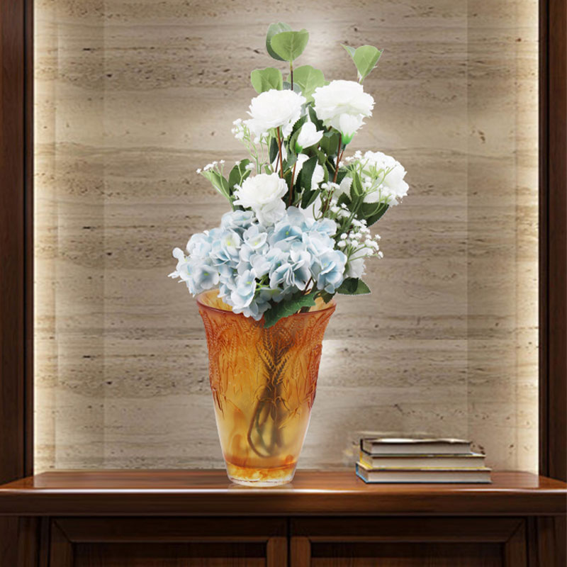 小麦の穂を型押しした琥珀色のガラス花瓶