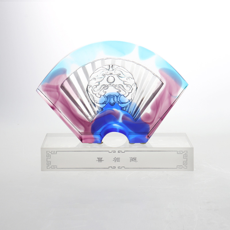 中国の扇形の釉薬ガラスの装飾品